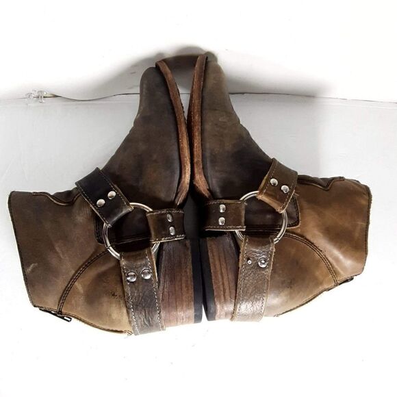 FREEBIRD BY STEVEN WOMEN'S SANTIAGO SIZE 6 Gray ANKLE DISTRESSED HARNESS  BOOTS - Picture 11 of 14
